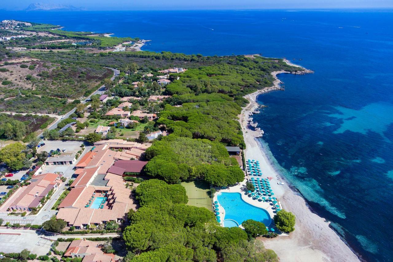 Club Hotel Marina Seada Beach Budoni Exterior photo