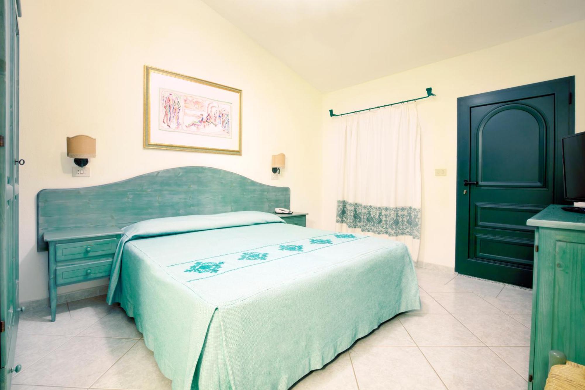 Club Hotel Marina Seada Beach Budoni Exterior photo