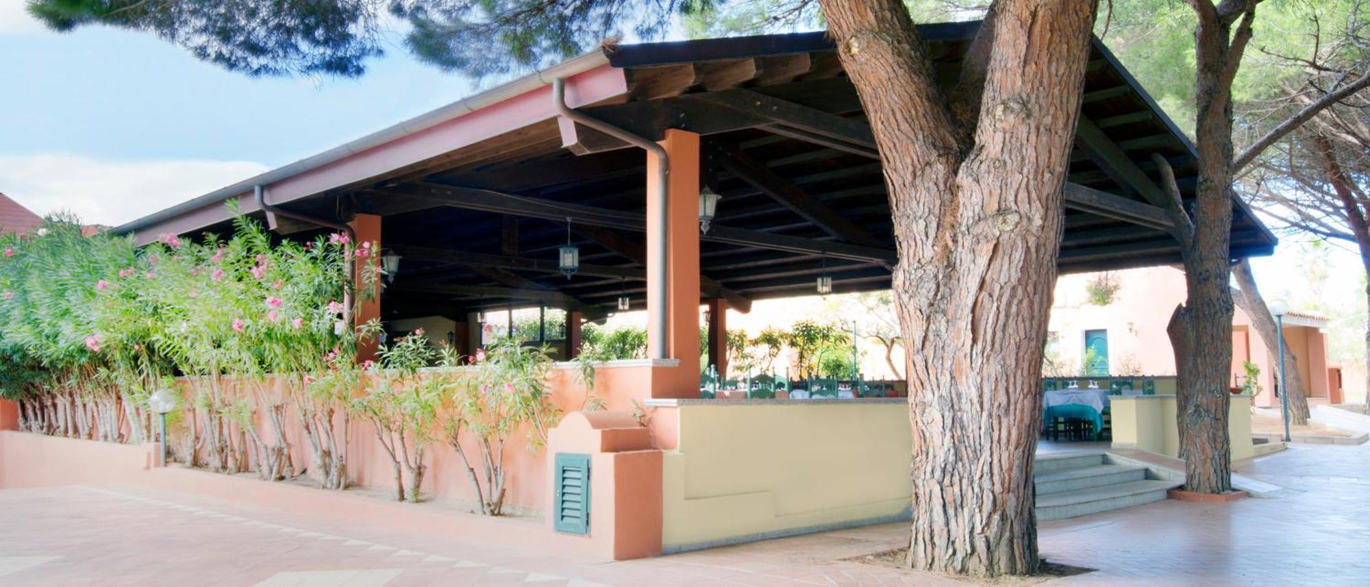 Club Hotel Marina Seada Beach Budoni Exterior photo